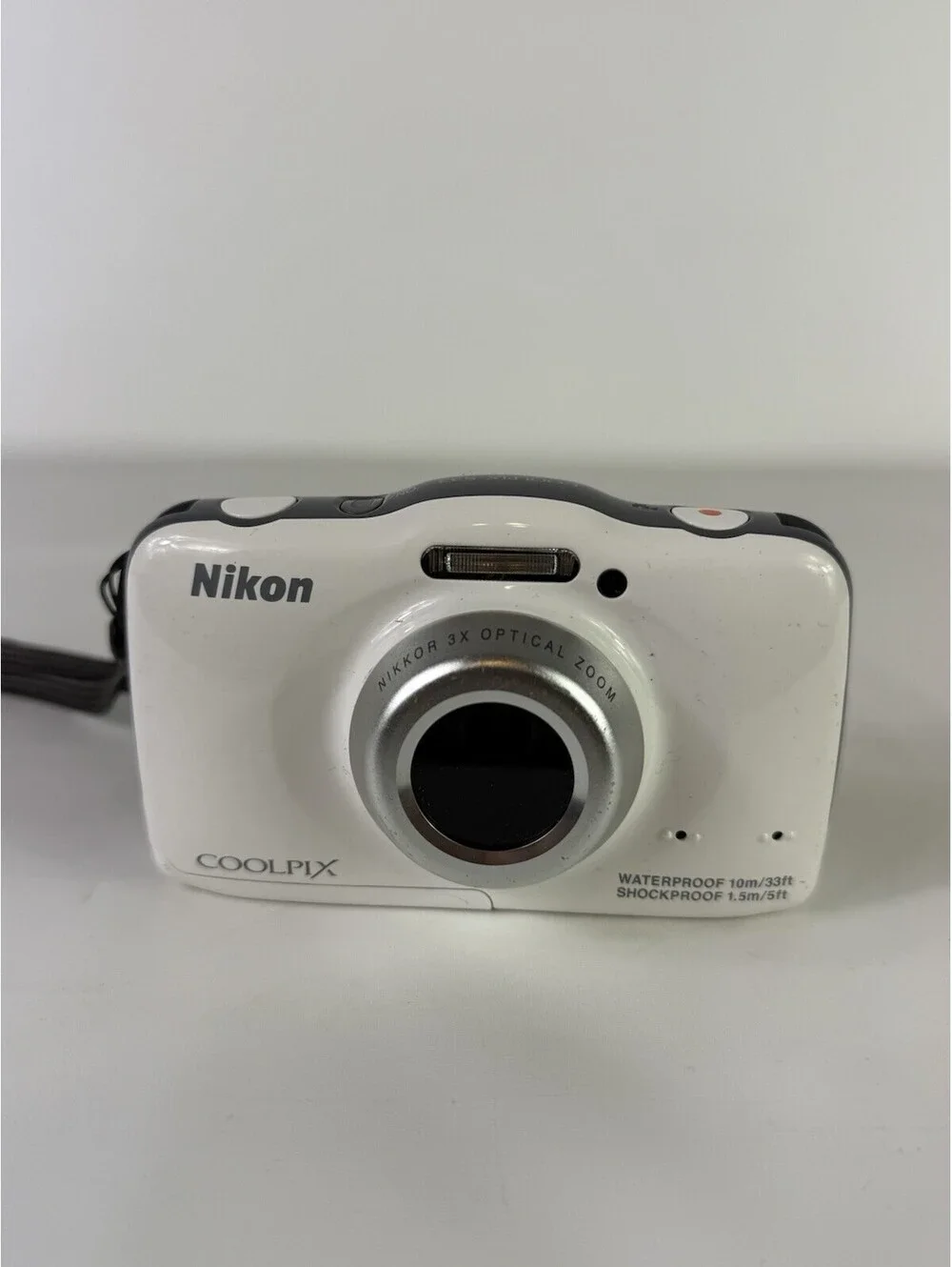 Nikon Coolpix S32 13.2MP Waterproof Digital Camera No Power